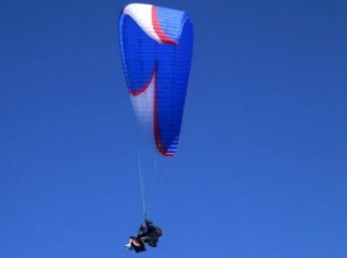  Discovery paragliding flight